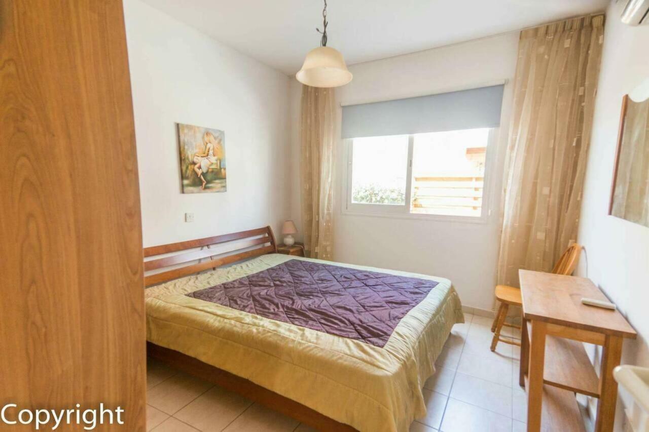 Apartamento By The Sea Paphos Exterior foto