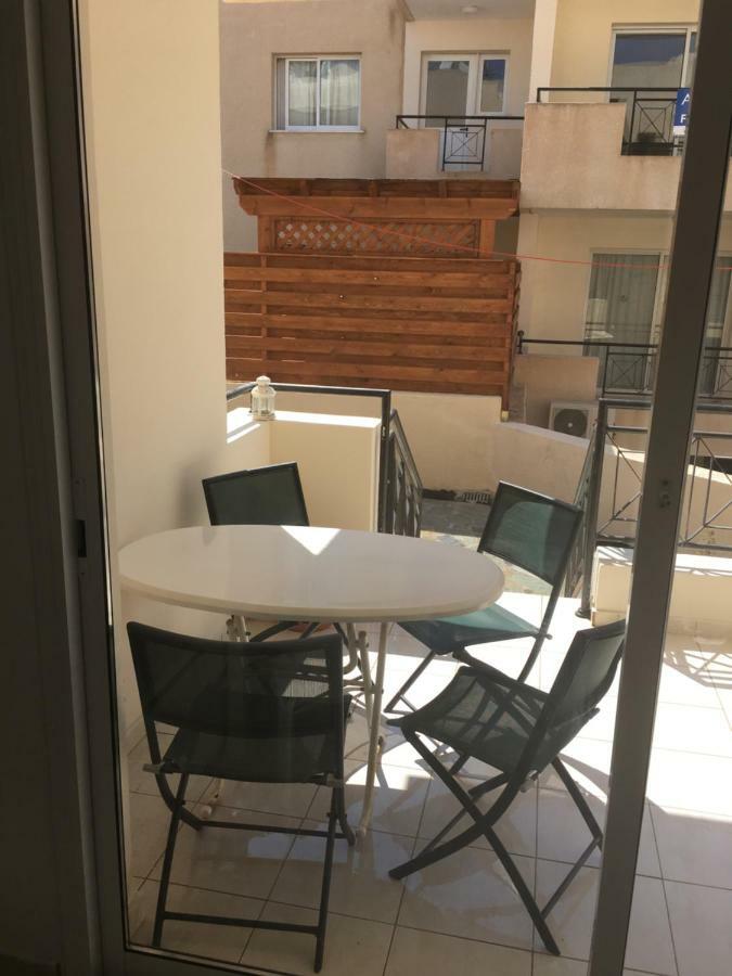 Apartamento By The Sea Paphos Exterior foto